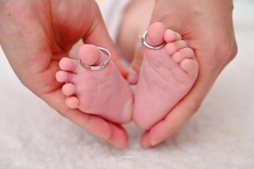 温岭宝宝发烧手心比额头烫